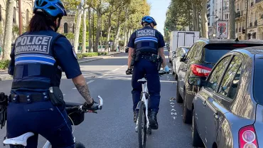 Policiers municipaux à vélo