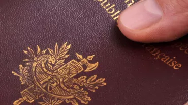 Cartes nationales et passeports