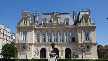 façade hôtel de ville neuilly