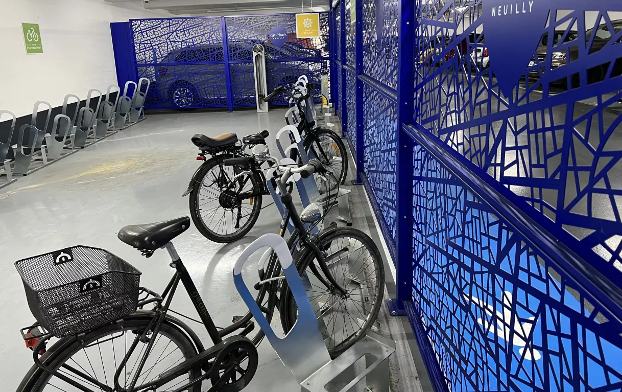 Un nouveau service pour vélos dans le parking Charles de Gaulle