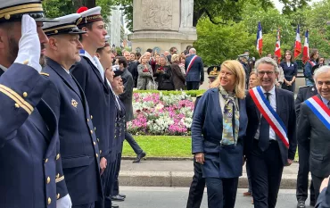 Jean-Christophe Fromantin et Dominique Faure saluent les troupes